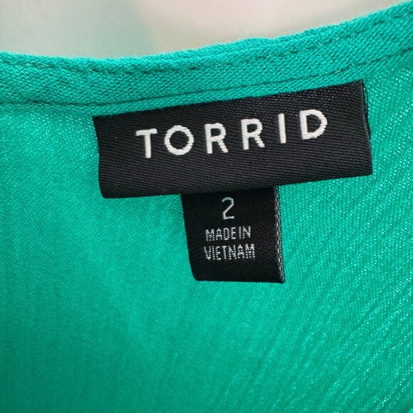 Torrid Floral Embroidered Green Tank Top‎ Size 2 Adjustable Straps Vacation - Picture 4 of 8